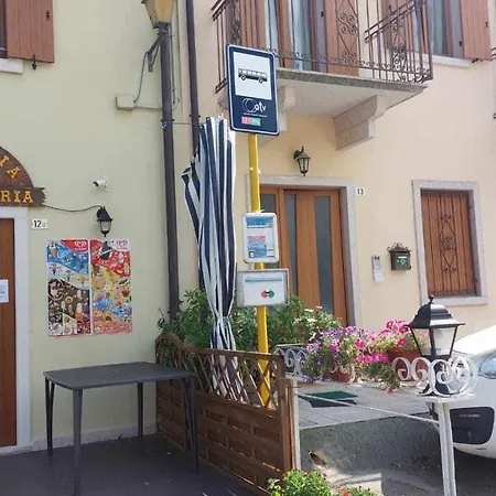 Belvedere, Completamente Ristrutturato E Servito Da Wi-fi