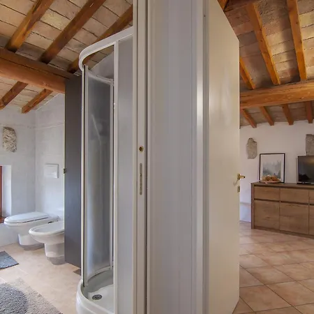 Apartment Belvedere, Completamente Ristrutturato E Servito Da Wi-fi Caprino Veronese