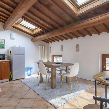 Belvedere, Completamente Ristrutturato E Servito Da Wi-fi *