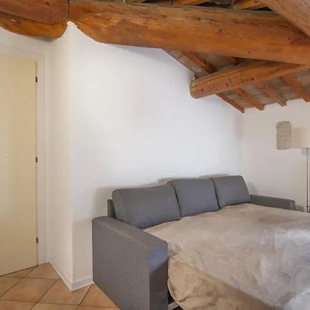 Belvedere, Completamente Ristrutturato E Servito Da Wi-fi * Caprino Veronese