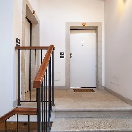 Apartment Belvedere, Completamente Ristrutturato E Servito Da Wi-fi *